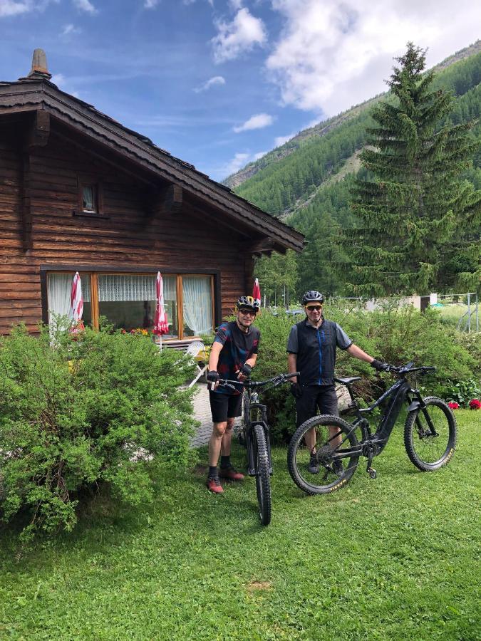 Hotel Adler Saas-Grund Exteriér fotografie