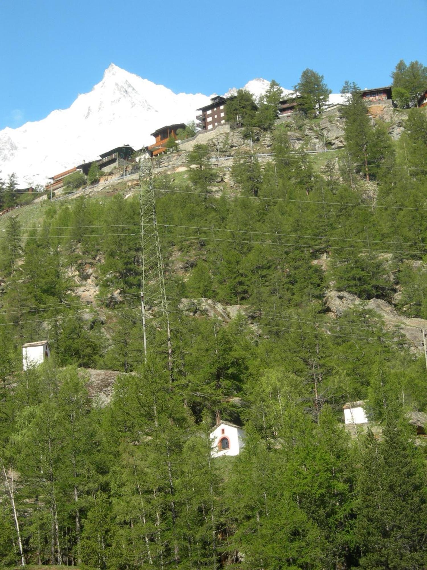 Hotel Adler Saas-Grund Exteriér fotografie